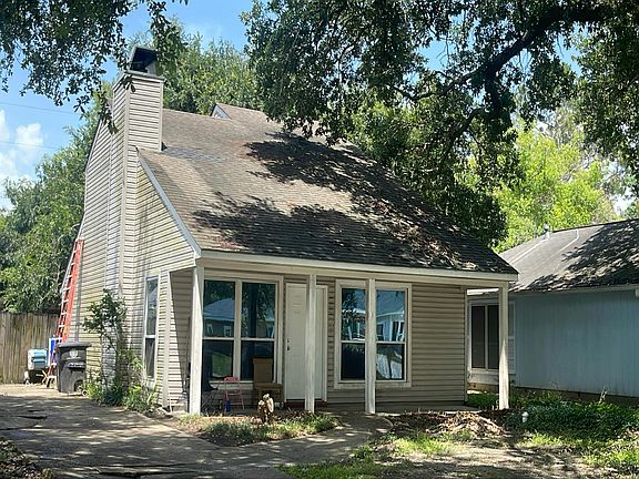 3rd image of 1845 Fountain Ave