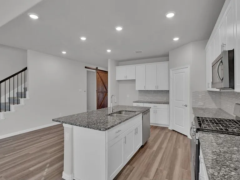 507 Crystal Clear Ln — Photo 7