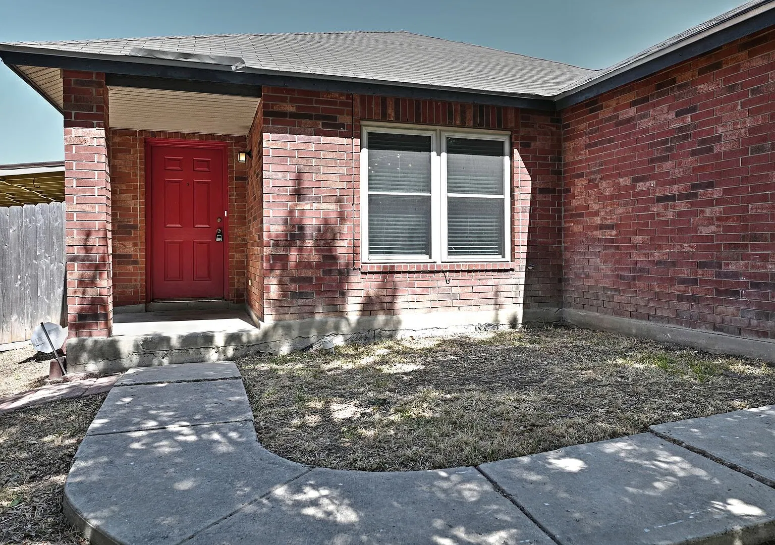 One Story Home | Open Concept | Freshly Painted | Near 1604 & Ih35 — Photo 3