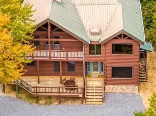 4476 Whetstone Rd, Sevierville, TN 37862