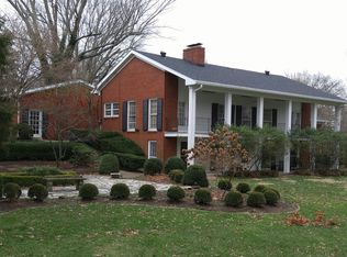 220 Fairway Dr, Frankfort, KY 40601