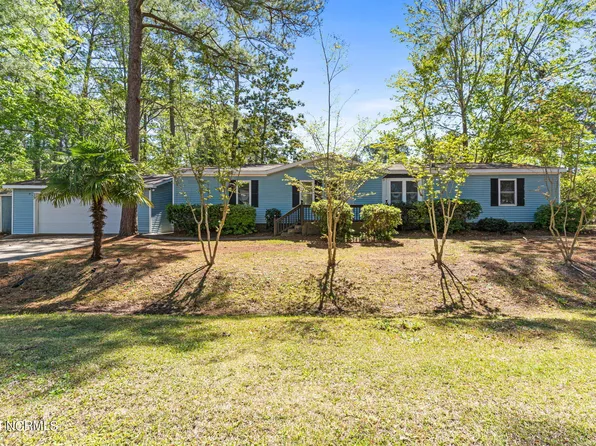 496 Maplewood Dr NW, Calabash, NC 28467