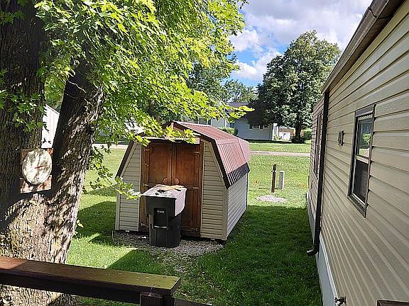 5th image of 1002 W Gage St Lot 5