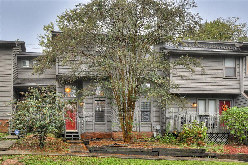 1st image of 3128 Village West Dr #1