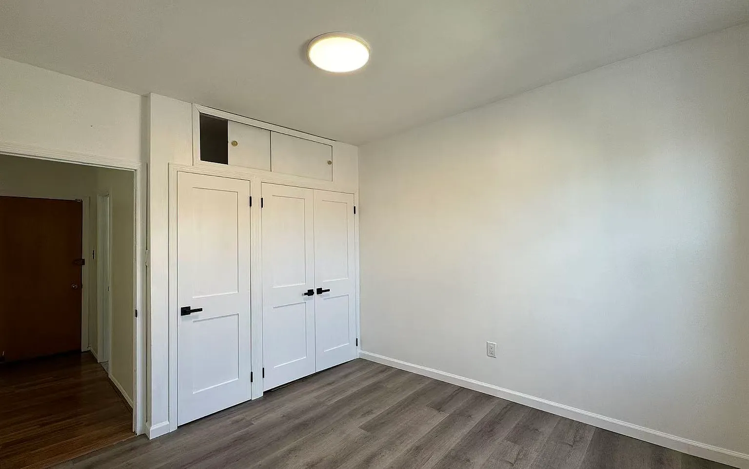 3 bed, 900 sqft, $3,500 — Photo 4