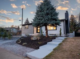 1349 S Lake Sylvan Dr SE, Calgary, AB T2J3E3