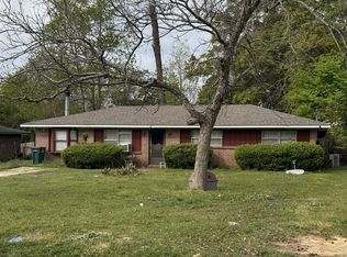 114 Fairlane Dr, Eufaula, AL 36027