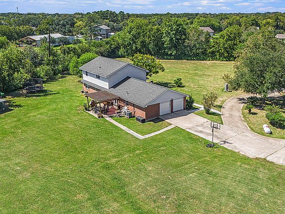 3rd image of 12421 Roy Rd #105