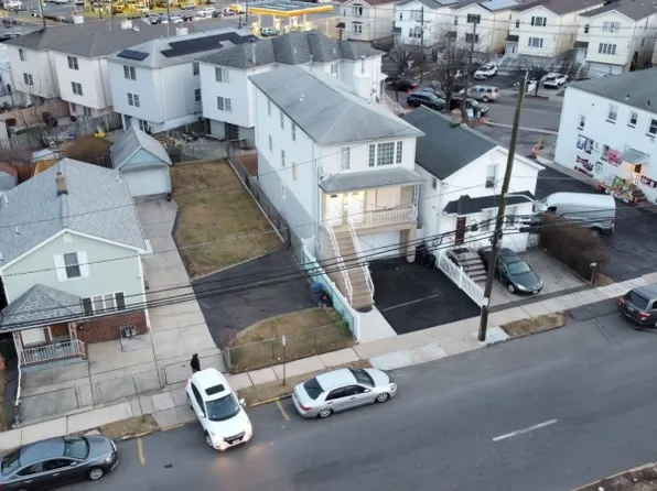 611 Meadow St, Elizabeth City, NJ 07201