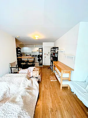 Rented by Keller Williams NYC | media 4