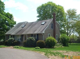 1159 Mountain Rd, West Suffield, CT 06093