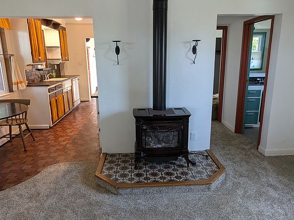 3rd image of 557 Mar Vista Dr