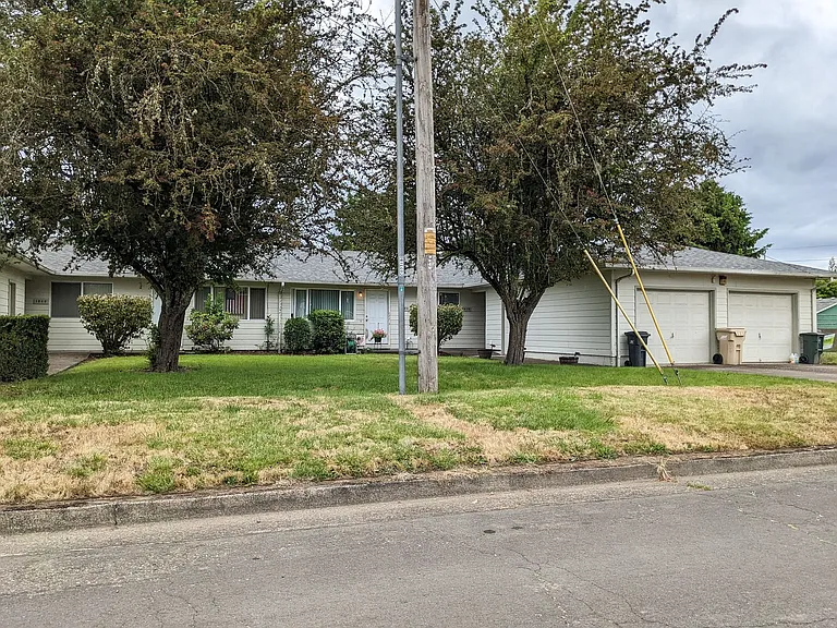 1810-1840 SE Jefferson St — Photo 17