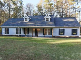 1021 New Hope Rd, Locust Grove, GA 30248