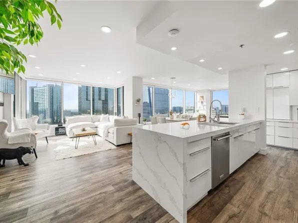 3338 Peachtree Rd NE, Atlanta, GA