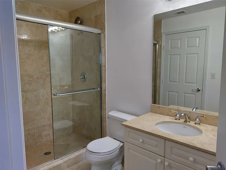100 S Birch Rd #1005D — Photo 13