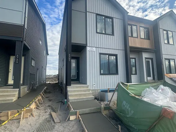 8787 Edgemont Way NW, Edmonton, AB T6M 0P4