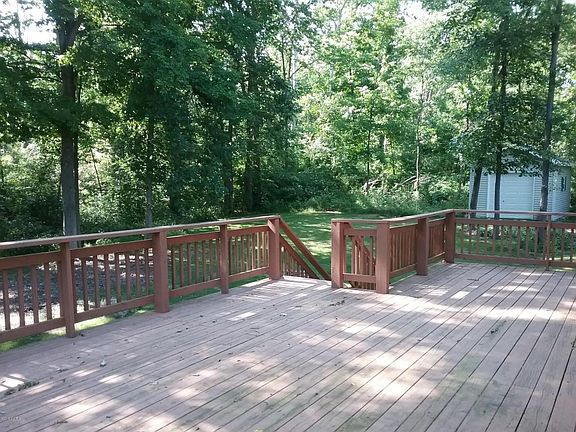 5th image of 7667 Stoney Creek Dr
