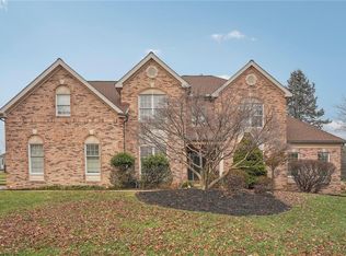 2038 Majestic Overlook Dr, Bethlehem, PA