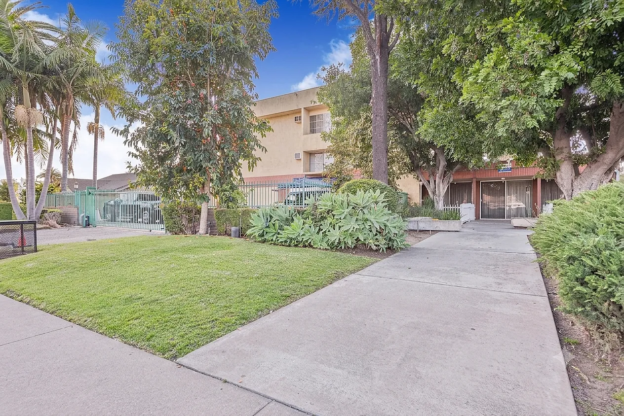 1 bed, 595 sqft, $1,850 — Photo 2