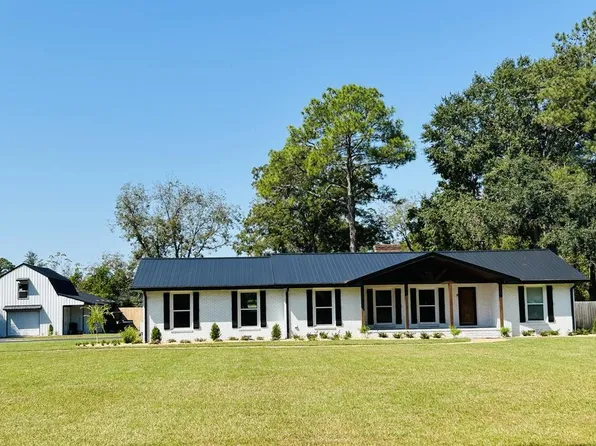 2510 Tallokas Rd, Moultrie, GA 31788