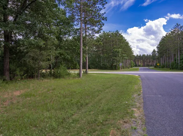 23 Dover Ct, Friendship, WI 53934