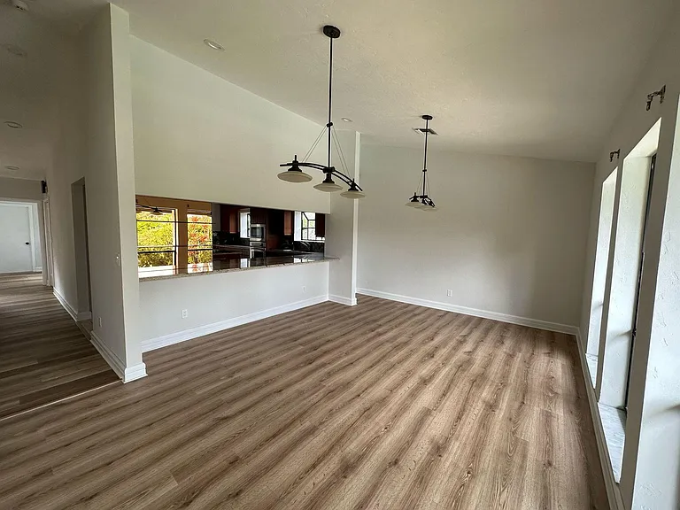 7243 Encina Ln — Photo 15