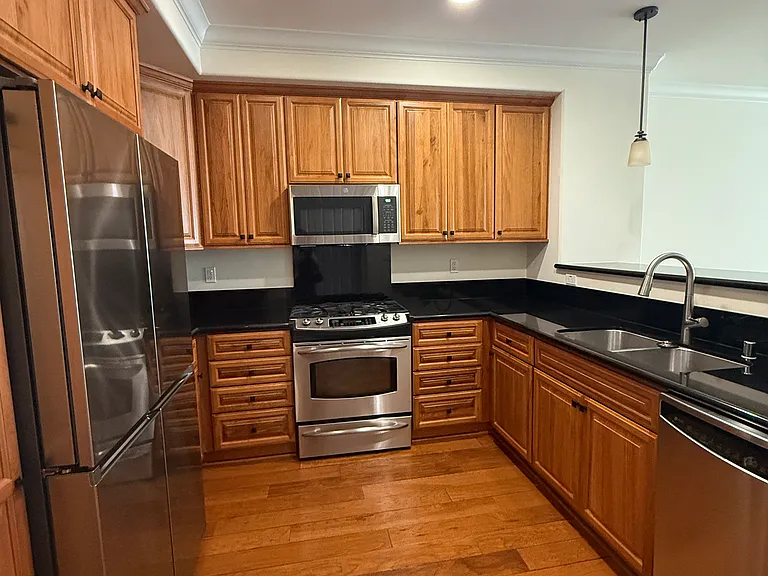 2881 Meridian Ave #208 — Photo 12