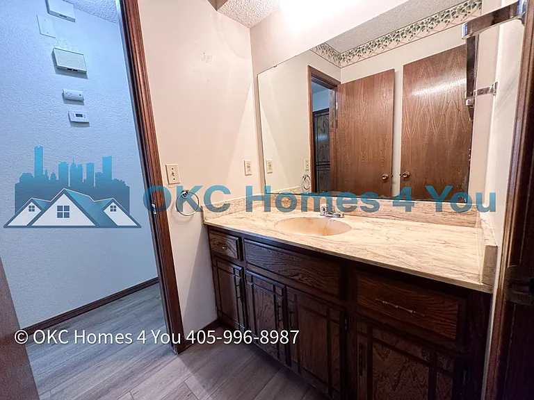 1109 Summerton Pl — Photo 12