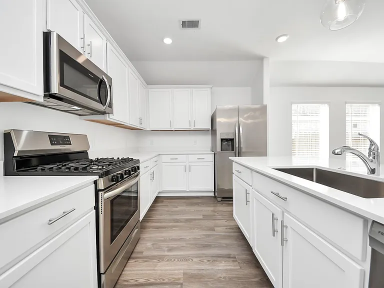 26631 Castiel Dr — Photo 9