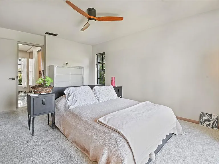 2906 Windridge Dr — Photo 10