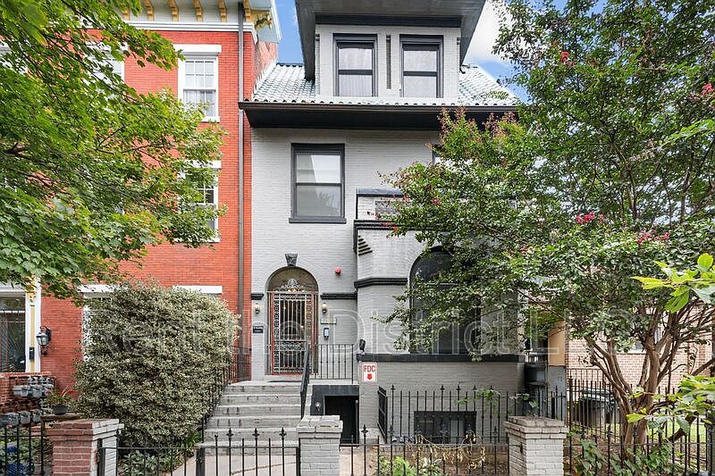 1st image of 1109 M St NW APT 1