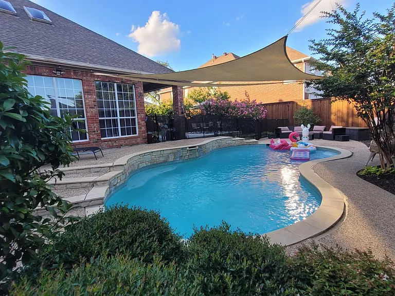 2416 McCarran Dr — Photo 12