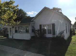 207 N Franklin St, Mentone, IN 46539