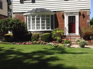 8058 212 Street, Hollis Hills, NY