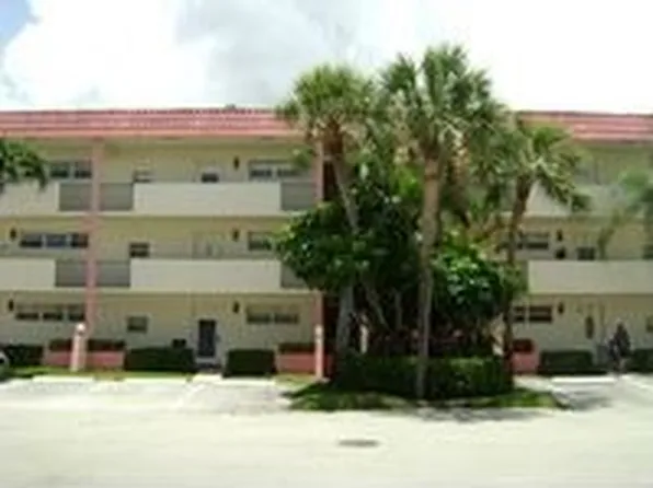 9811 N Hollybrook Lake Dr APT 106, Hollywood, FL 33025