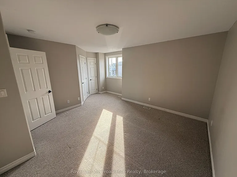 77 Mountain Ash Dr — Photo 16