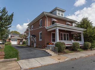 44 Spruce St, Ephrata, PA