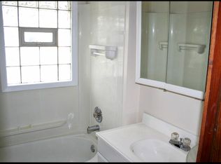 1845 Springfield Center Rd, Akron, OH 44312