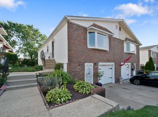 3330 Red Lion Rd, Philadelphia, PA 19114