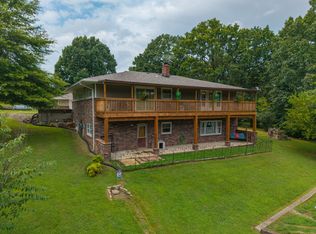 1904 Lakeview Dr, Ava, MO 65608