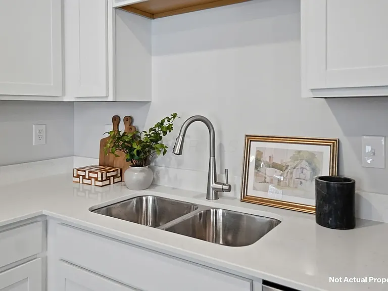 6404 Silver Canoe Way — Photo 9