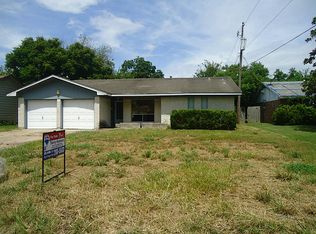 11311 Caribbean Ln, Houston, TX 77089