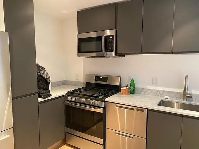 2716 Poplar St NW — Photo 6