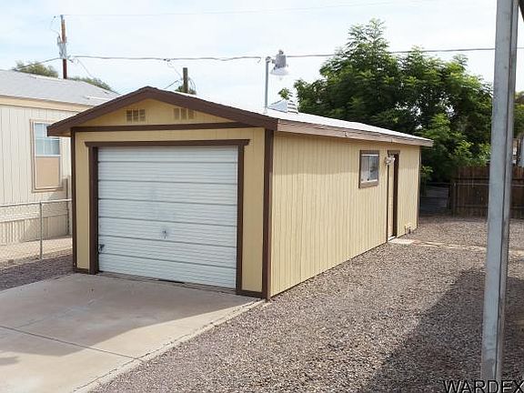 2nd image of 7946 S Teal St