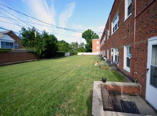 20010 Van Aken Blvd #9, Shaker Heights, OH 44122