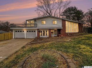 6700 S Bermuda Dr, Lincoln, NE 68506