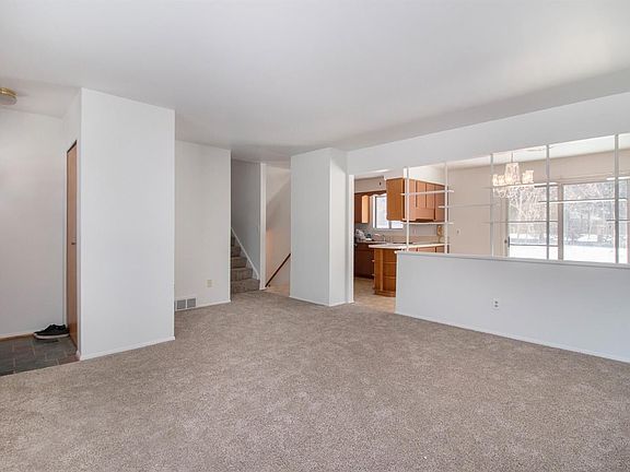 5th image of 804 Patricia Ave