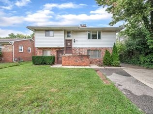 620 Nahma Ave, Clawson, MI