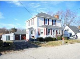 15 Harbour Ave, West Warwick, RI 02893